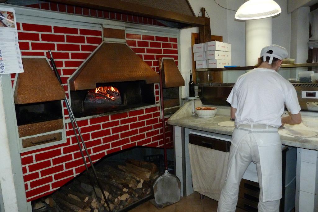 Albergo Ristorante Gori Ameglia Exterior photo